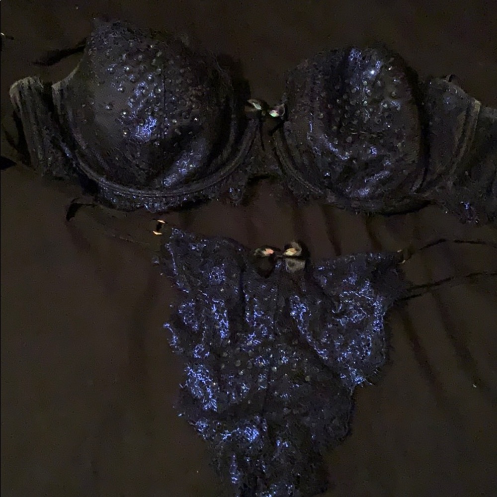 Victoria’s Secret set